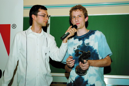 Jednoznačným vítězem a držitelem festivalových filmobolů se v obou soutěžních kategoriích stal film Stanislava Hrabího (vpravo) nazvaný Relace. Foto: Tomáš Staudek.